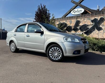 Серый Шевроле Авео, объемом двигателя 1.5 л и пробегом 232 тыс. км за 2350 $, фото 2 на Automoto.ua