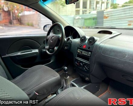 Серый Шевроле Авео, объемом двигателя 1.5 л и пробегом 260 тыс. км за 3100 $, фото 4 на Automoto.ua