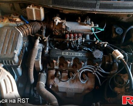 Серый Шевроле Авео, объемом двигателя 1.5 л и пробегом 328 тыс. км за 3100 $, фото 4 на Automoto.ua