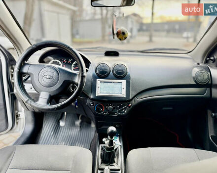 Серый Шевроле Авео, объемом двигателя 1.5 л и пробегом 223 тыс. км за 2850 $, фото 46 на Automoto.ua