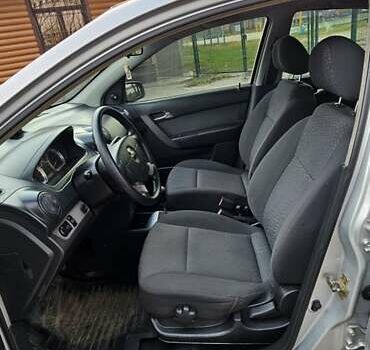 Серый Шевроле Авео, объемом двигателя 1.5 л и пробегом 240 тыс. км за 3700 $, фото 10 на Automoto.ua