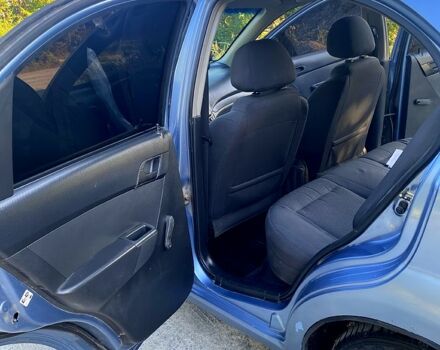 Серый Шевроле Авео, объемом двигателя 1.5 л и пробегом 265 тыс. км за 3000 $, фото 5 на Automoto.ua