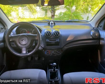 Серый Шевроле Авео, объемом двигателя 1.5 л и пробегом 265 тыс. км за 3000 $, фото 6 на Automoto.ua