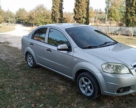 Серый Шевроле Авео, объемом двигателя 1.5 л и пробегом 220 тыс. км за 3200 $, фото 2 на Automoto.ua