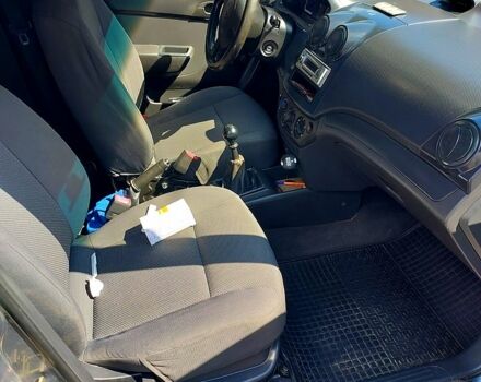 Серый Шевроле Авео, объемом двигателя 1.8 л и пробегом 245 тыс. км за 3600 $, фото 4 на Automoto.ua