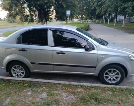 Серый Шевроле Авео, объемом двигателя 1.5 л и пробегом 168 тыс. км за 3700 $, фото 2 на Automoto.ua