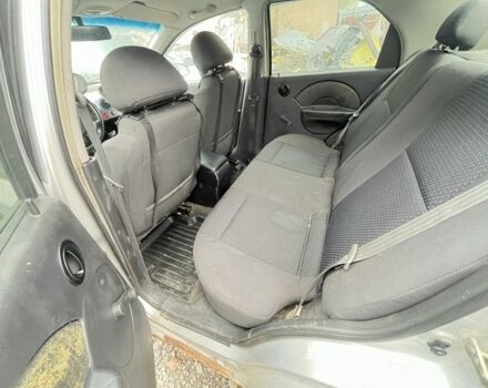 Серый Шевроле Авео, объемом двигателя 1.5 л и пробегом 400 тыс. км за 1800 $, фото 5 на Automoto.ua