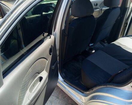 Серый Шевроле Авео, объемом двигателя 1.5 л и пробегом 350 тыс. км за 2350 $, фото 4 на Automoto.ua