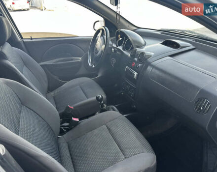 Сірий Шевроле Авео, об'ємом двигуна 0 л та пробігом 380 тис. км за 1250 $, фото 2 на Automoto.ua
