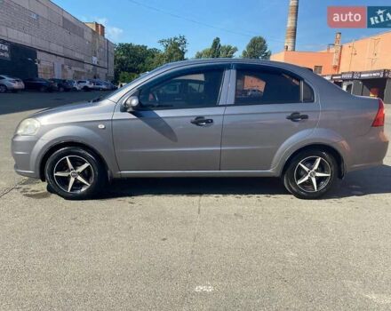 Сірий Шевроле Авео, об'ємом двигуна 1.5 л та пробігом 235 тис. км за 3700 $, фото 5 на Automoto.ua