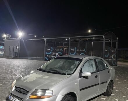 Серый Шевроле Авео, объемом двигателя 1.5 л и пробегом 500 тыс. км за 1050 $, фото 1 на Automoto.ua