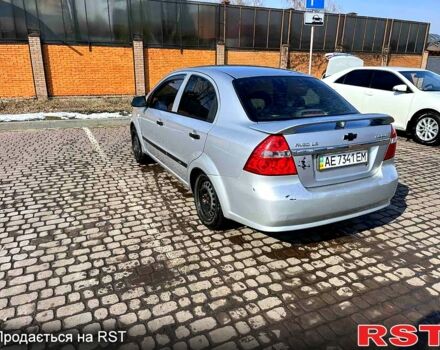 Серый Шевроле Авео, объемом двигателя 15 л и пробегом 253 тыс. км за 3500 $, фото 2 на Automoto.ua