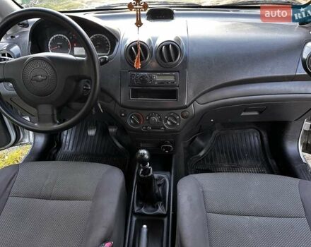 Серый Шевроле Авео, объемом двигателя 1.5 л и пробегом 276 тыс. км за 3200 $, фото 3 на Automoto.ua