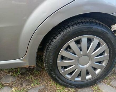 Серый Шевроле Авео, объемом двигателя 1.15 л и пробегом 223 тыс. км за 3300 $, фото 5 на Automoto.ua