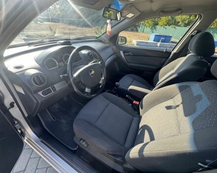 Серый Шевроле Авео, объемом двигателя 1.4 л и пробегом 150 тыс. км за 4950 $, фото 4 на Automoto.ua