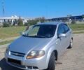 Сірий Шевроле Авео, об'ємом двигуна 1.5 л та пробігом 327 тис. км за 3199 $, фото 1 на Automoto.ua