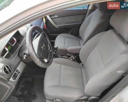 Серый Шевроле Авео, объемом двигателя 1.4 л и пробегом 154 тыс. км за 6100 $, фото 9 на Automoto.ua