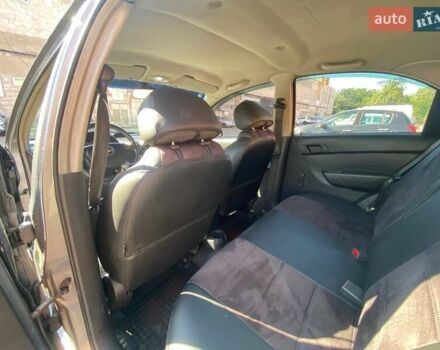 Сірий Шевроле Авео, об'ємом двигуна 1.5 л та пробігом 235 тис. км за 3700 $, фото 22 на Automoto.ua