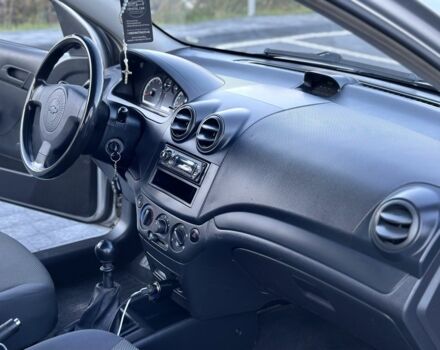 Серый Шевроле Авео, объемом двигателя 1.5 л и пробегом 190 тыс. км за 2850 $, фото 10 на Automoto.ua