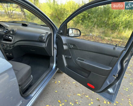 Сірий Шевроле Авео, об'ємом двигуна 1.5 л та пробігом 63 тис. км за 5500 $, фото 29 на Automoto.ua