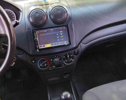 Сірий Шевроле Авео, об'ємом двигуна 1.5 л та пробігом 146 тис. км за 3799 $, фото 4 на Automoto.ua