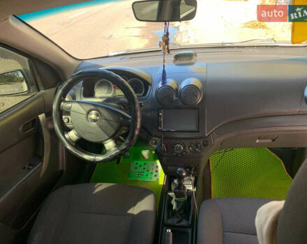 Серый Шевроле Авео, объемом двигателя 1.5 л и пробегом 420 тыс. км за 4200 $, фото 4 на Automoto.ua