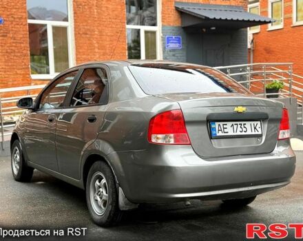 Серый Шевроле Авео, объемом двигателя 1.5 л и пробегом 260 тыс. км за 3100 $, фото 2 на Automoto.ua