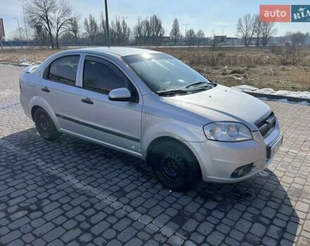 Серый Шевроле Авео, объемом двигателя 1.5 л и пробегом 245 тыс. км за 3200 $, фото 2 на Automoto.ua