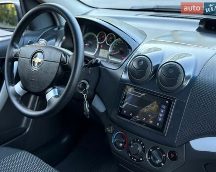 Сірий Шевроле Авео, об'ємом двигуна 1.5 л та пробігом 235 тис. км за 3999 $, фото 9 на Automoto.ua