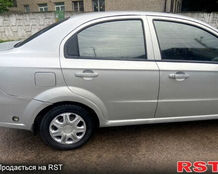 Серый Шевроле Авео, объемом двигателя 1.5 л и пробегом 350 тыс. км за 2500 $, фото 4 на Automoto.ua