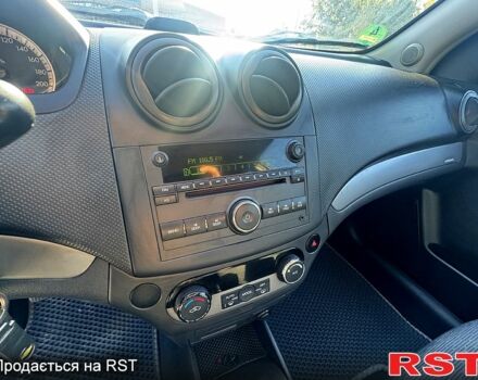 Серый Шевроле Авео, объемом двигателя 1.4 л и пробегом 150 тыс. км за 4600 $, фото 2 на Automoto.ua