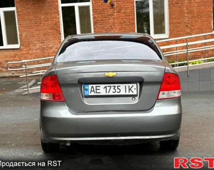 Серый Шевроле Авео, объемом двигателя 1.5 л и пробегом 260 тыс. км за 3100 $, фото 1 на Automoto.ua