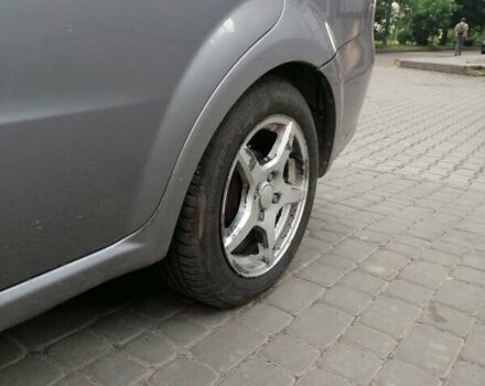 Сірий Шевроле Авео, об'ємом двигуна 1.4 л та пробігом 238 тис. км за 3500 $, фото 6 на Automoto.ua