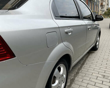 Сірий Шевроле Авео, об'ємом двигуна 1.6 л та пробігом 290 тис. км за 3900 $, фото 22 на Automoto.ua