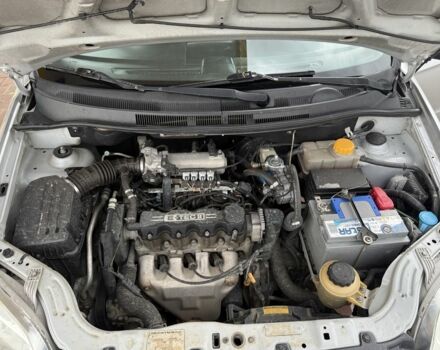 Сірий Шевроле Авео, об'ємом двигуна 1.5 л та пробігом 215 тис. км за 3850 $, фото 11 на Automoto.ua