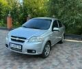 Серый Шевроле Авео, объемом двигателя 1.5 л и пробегом 390 тыс. км за 3300 $, фото 1 на Automoto.ua