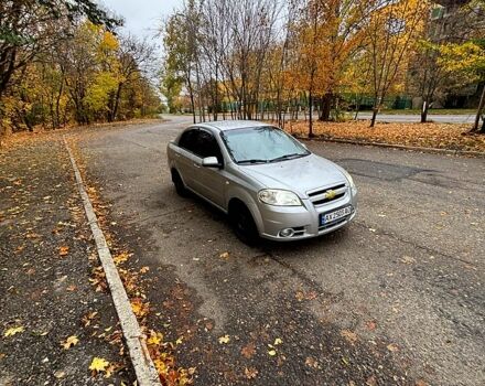 Серый Шевроле Авео, объемом двигателя 1.6 л и пробегом 198 тыс. км за 3700 $, фото 1 на Automoto.ua