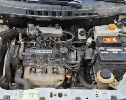 Сірий Шевроле Авео, об'ємом двигуна 1.5 л та пробігом 398 тис. км за 2850 $, фото 7 на Automoto.ua