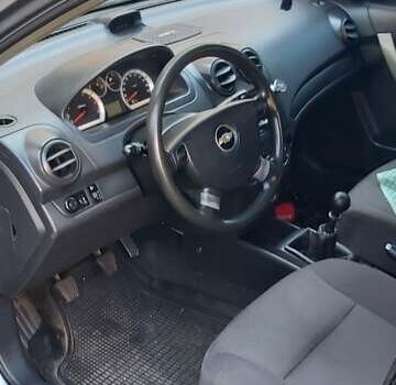 Серый Шевроле Авео, объемом двигателя 1.5 л и пробегом 143 тыс. км за 3800 $, фото 3 на Automoto.ua
