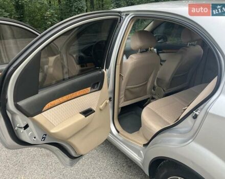 Сірий Шевроле Авео, об'ємом двигуна 1.6 л та пробігом 164 тис. км за 3800 $, фото 32 на Automoto.ua
