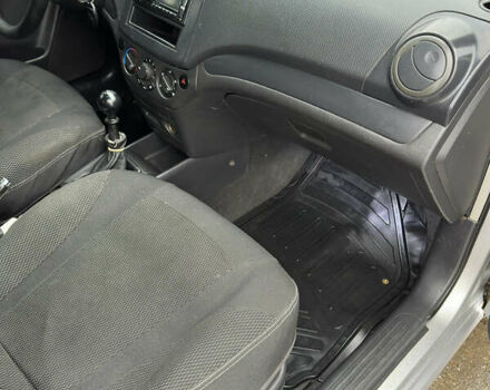 Сірий Шевроле Авео, об'ємом двигуна 1.5 л та пробігом 245 тис. км за 3500 $, фото 13 на Automoto.ua