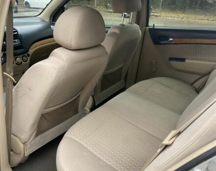 Сірий Шевроле Авео, об'ємом двигуна 0 л та пробігом 154 тис. км за 2500 $, фото 6 на Automoto.ua