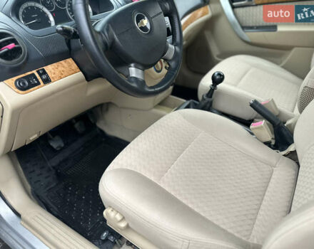 Серый Шевроле Авео, объемом двигателя 1.6 л и пробегом 214 тыс. км за 2650 $, фото 13 на Automoto.ua
