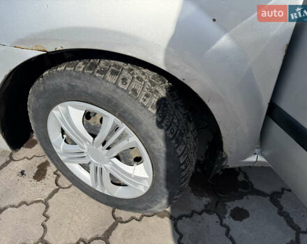 Серый Шевроле Авео, объемом двигателя 1.5 л и пробегом 440 тыс. км за 2500 $, фото 13 на Automoto.ua