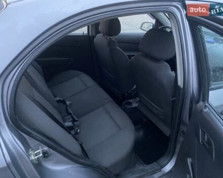 Сірий Шевроле Авео, об'ємом двигуна 1.5 л та пробігом 236 тис. км за 2900 $, фото 6 на Automoto.ua