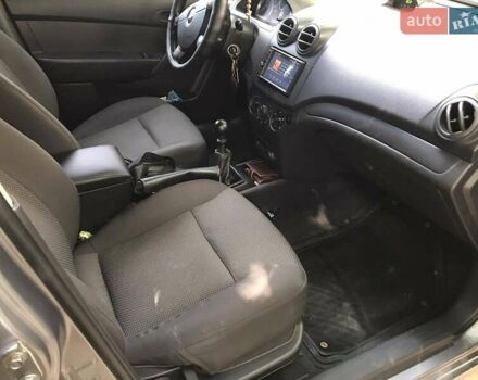 Сірий Шевроле Авео, об'ємом двигуна 1.5 л та пробігом 168 тис. км за 5000 $, фото 14 на Automoto.ua