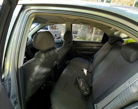 Сірий Шевроле Авео, об'ємом двигуна 1.5 л та пробігом 271 тис. км за 3799 $, фото 6 на Automoto.ua