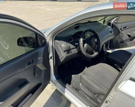 Серый Шевроле Авео, объемом двигателя 1.5 л и пробегом 82 тыс. км за 5700 $, фото 6 на Automoto.ua