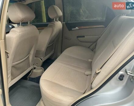Сірий Шевроле Авео, об'ємом двигуна 1.6 л та пробігом 164 тис. км за 3800 $, фото 33 на Automoto.ua