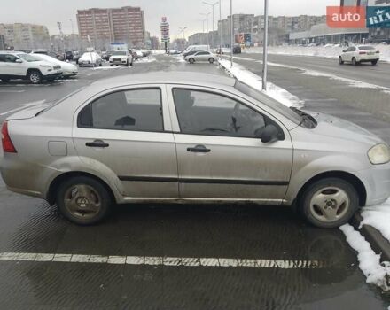 Серый Шевроле Авео, объемом двигателя 1.5 л и пробегом 214 тыс. км за 2700 $, фото 3 на Automoto.ua